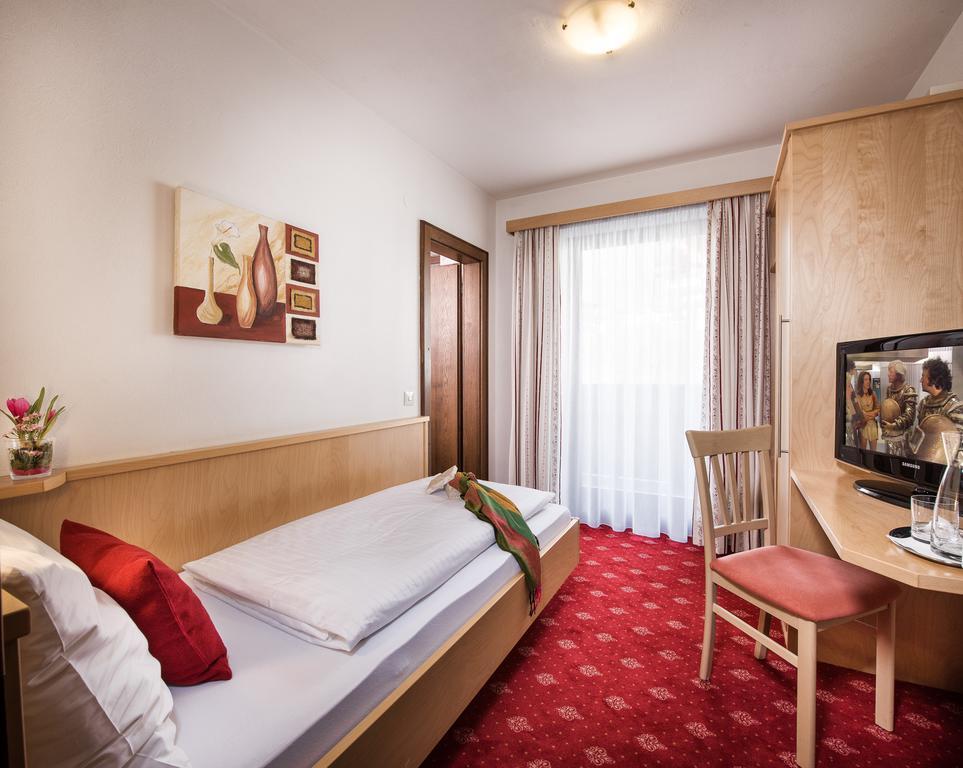 Haus Am Dorfplatz Flachau
